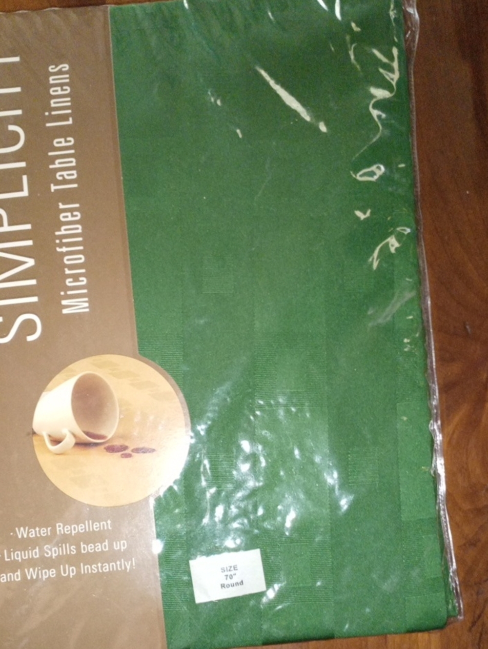 Simplicity Solid Green Microfiber Table Linen